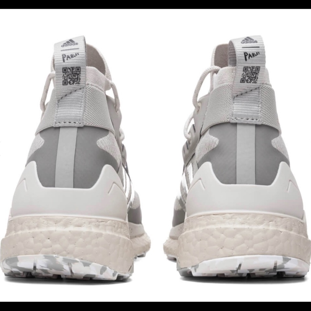 ADIDAS X PARLEY WOMEN'S TERREX HIKING Boot/Sneaker - Picture 2 of 5